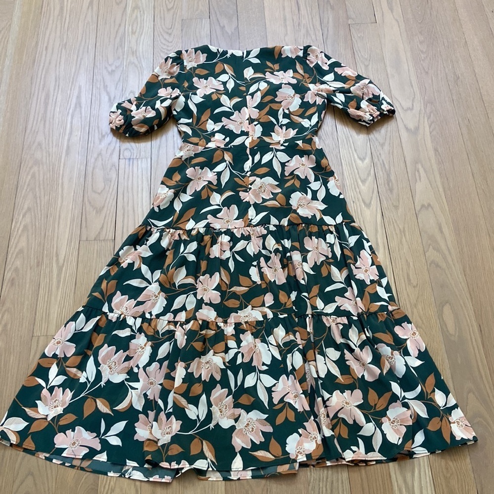 Gal Meets Glam Green Floral Midi Dress with Pink and Cream Blooms - Picture 5 of 5